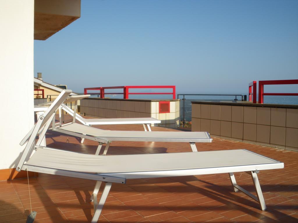 Hotel Neptunus 네뚜노 외부 사진